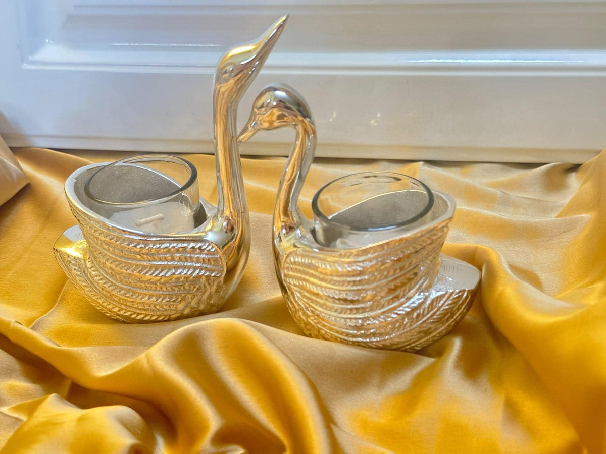 Set of 2 Silver Swan Tea Light Holders | Elegant Wedding Table Décor
