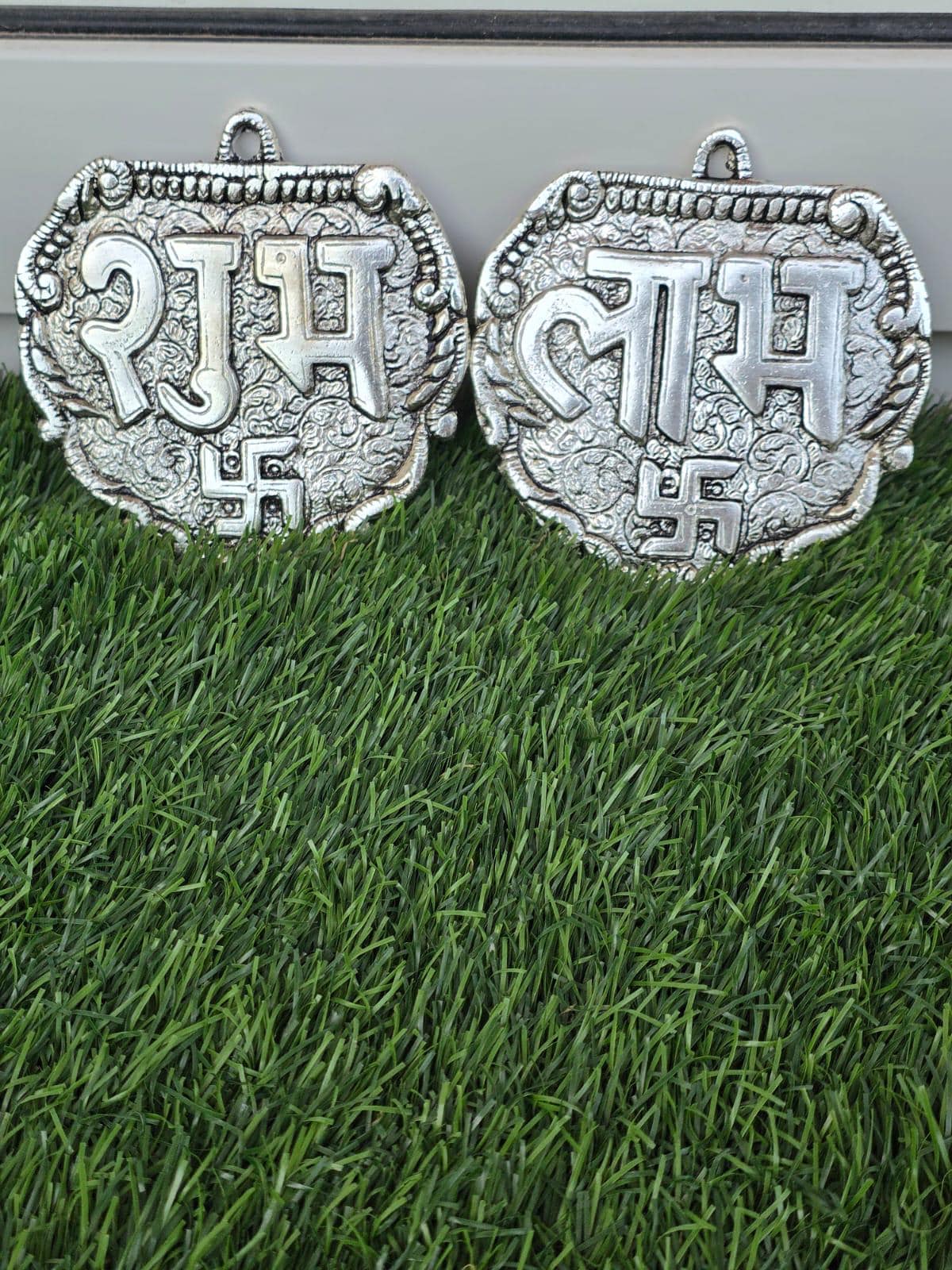Shubh Labh Wall Hanging Set, Silver Tone Swastik Plaque, Diwali Pooja Decor (4.5 Inch)